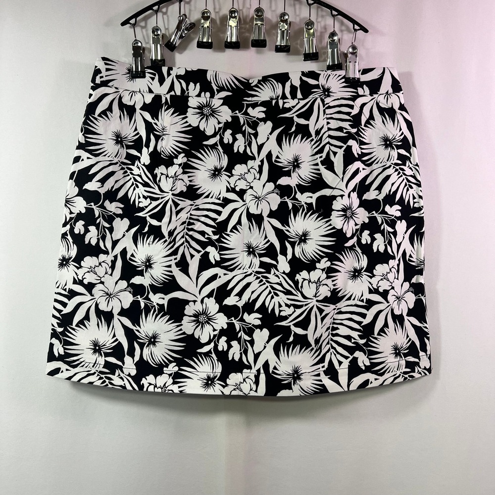 Rafaella Womens XL Stretch Skort Black White Tropical Floral - Picture 2 of 8